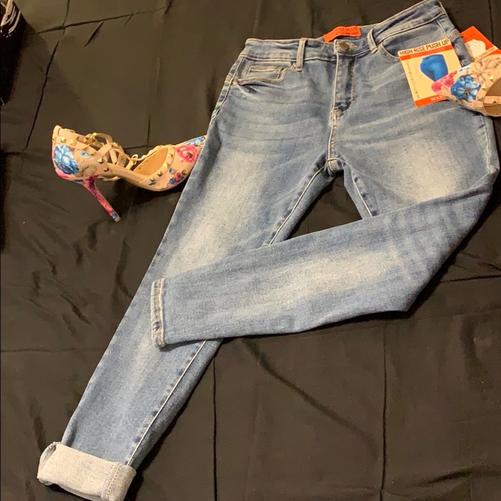 New Butt lift Wax skinny Jeans